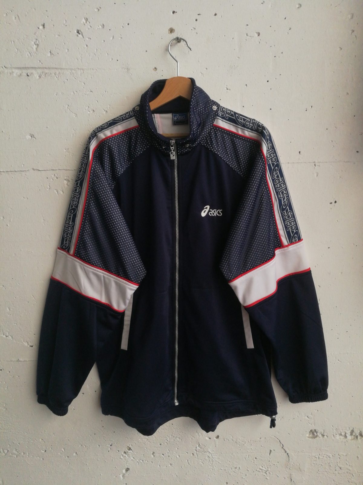 asics reflective jacket